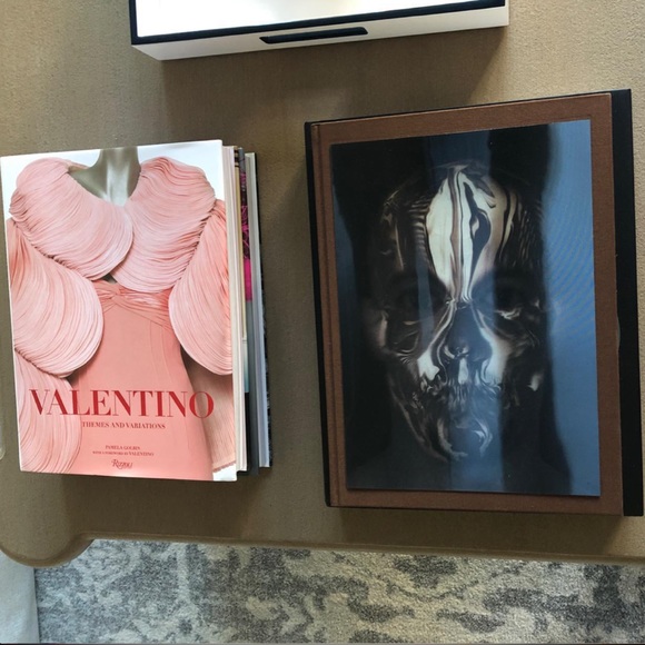 Alexander McQueen: Savage Beauty - Large Coffee Table Book BRAND NEW - Picture 14 of 14